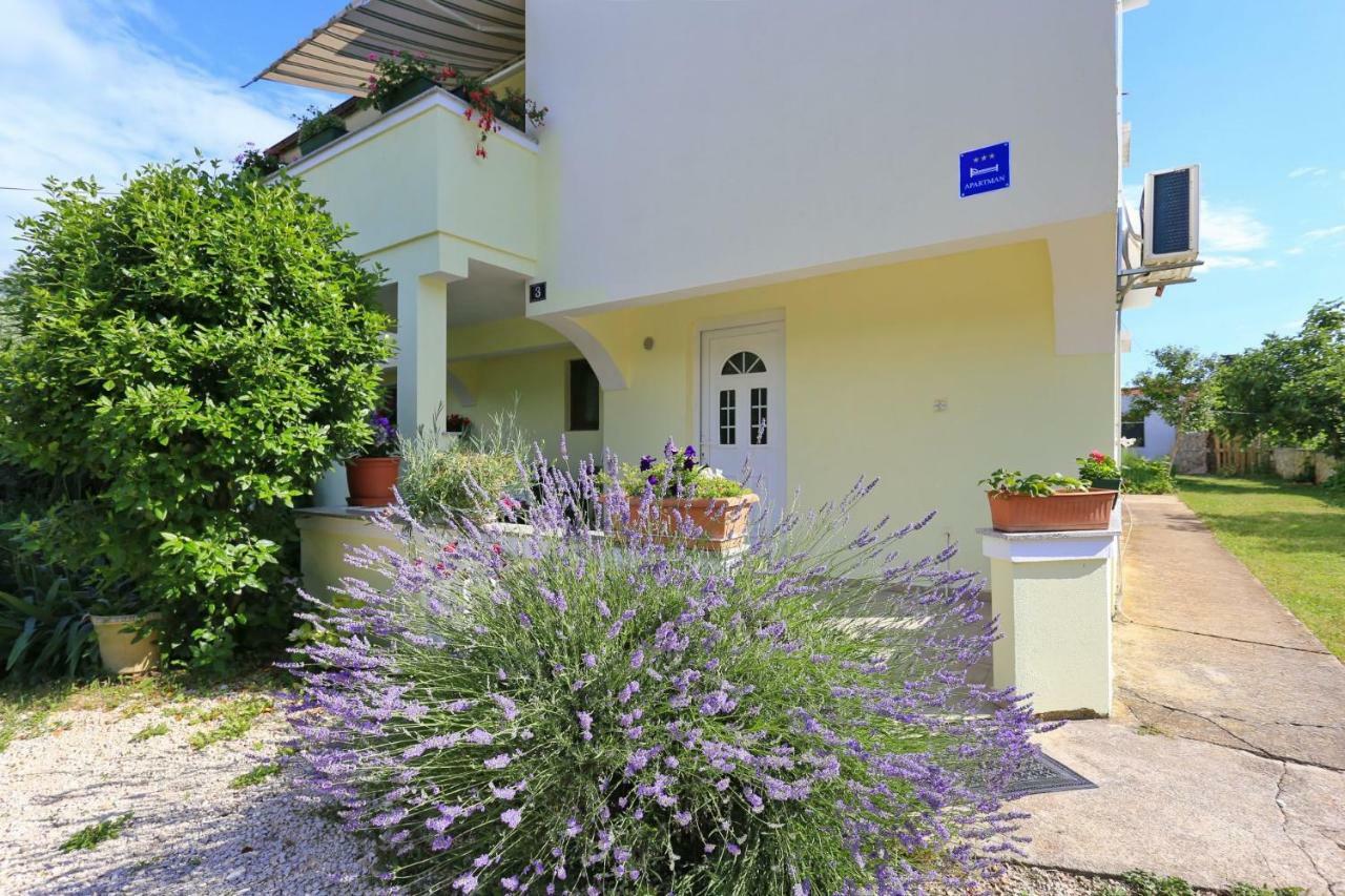 Apartments Romansa Zaton  Esterno foto