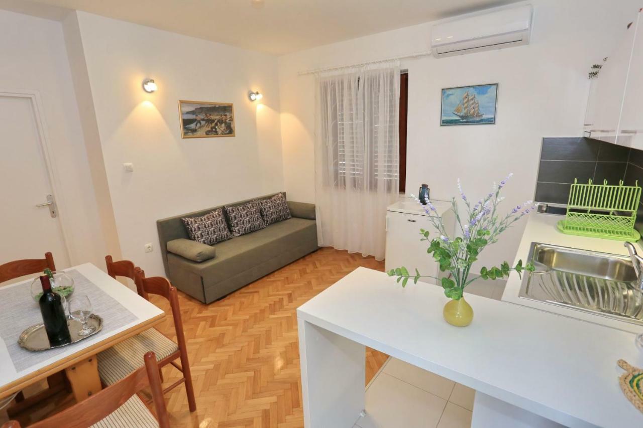 Apartments Romansa Zaton  Esterno foto